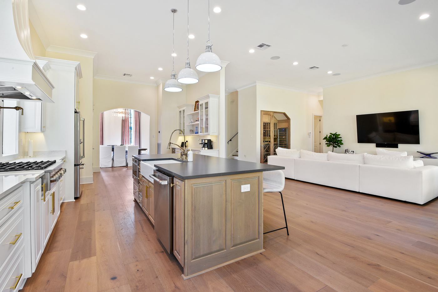 Metairie G. Residence — Metairie, Louisiana