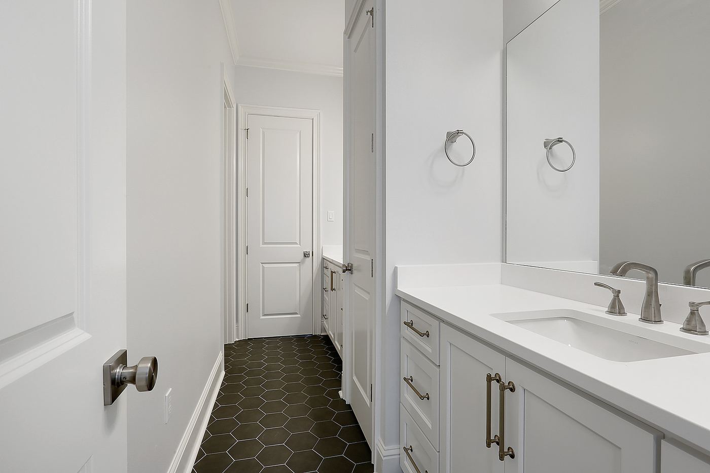 MDL H. Residence — Maison du Lac, Covington, Louisiana