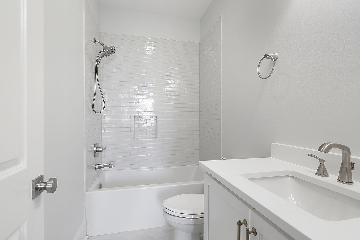 MDL H. Residence — Maison du Lac, Covington, Louisiana