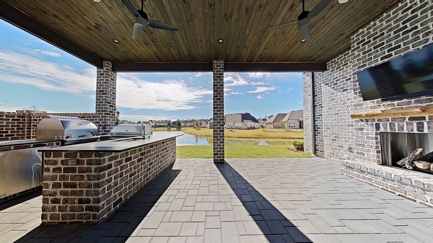 MDL M Residence — Maison du Lac, Covington, Louisiana