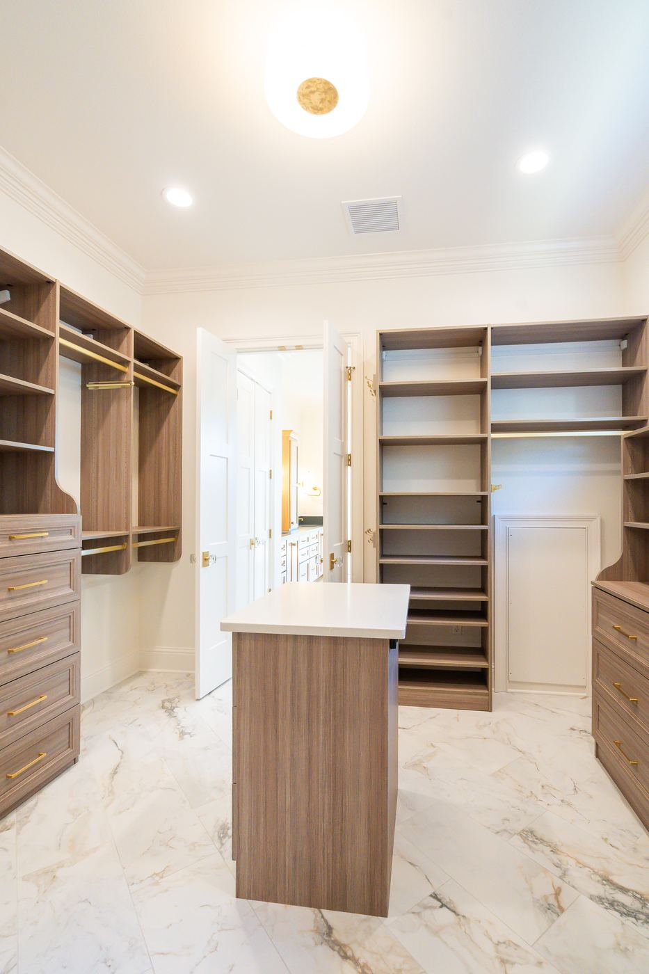 MDL M Residence — Maison du Lac, Covington, Louisiana